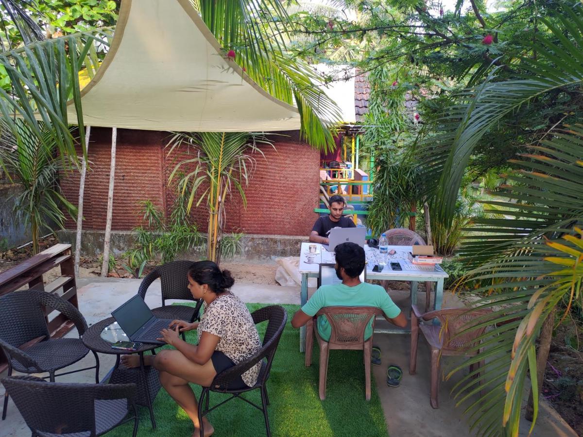 Hotel Secret Garden Arambol Esterno foto
