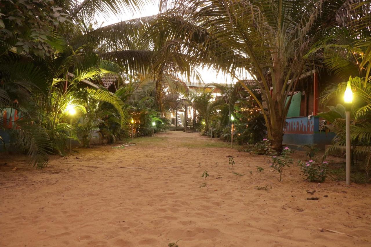 Hotel Secret Garden Arambol Esterno foto
